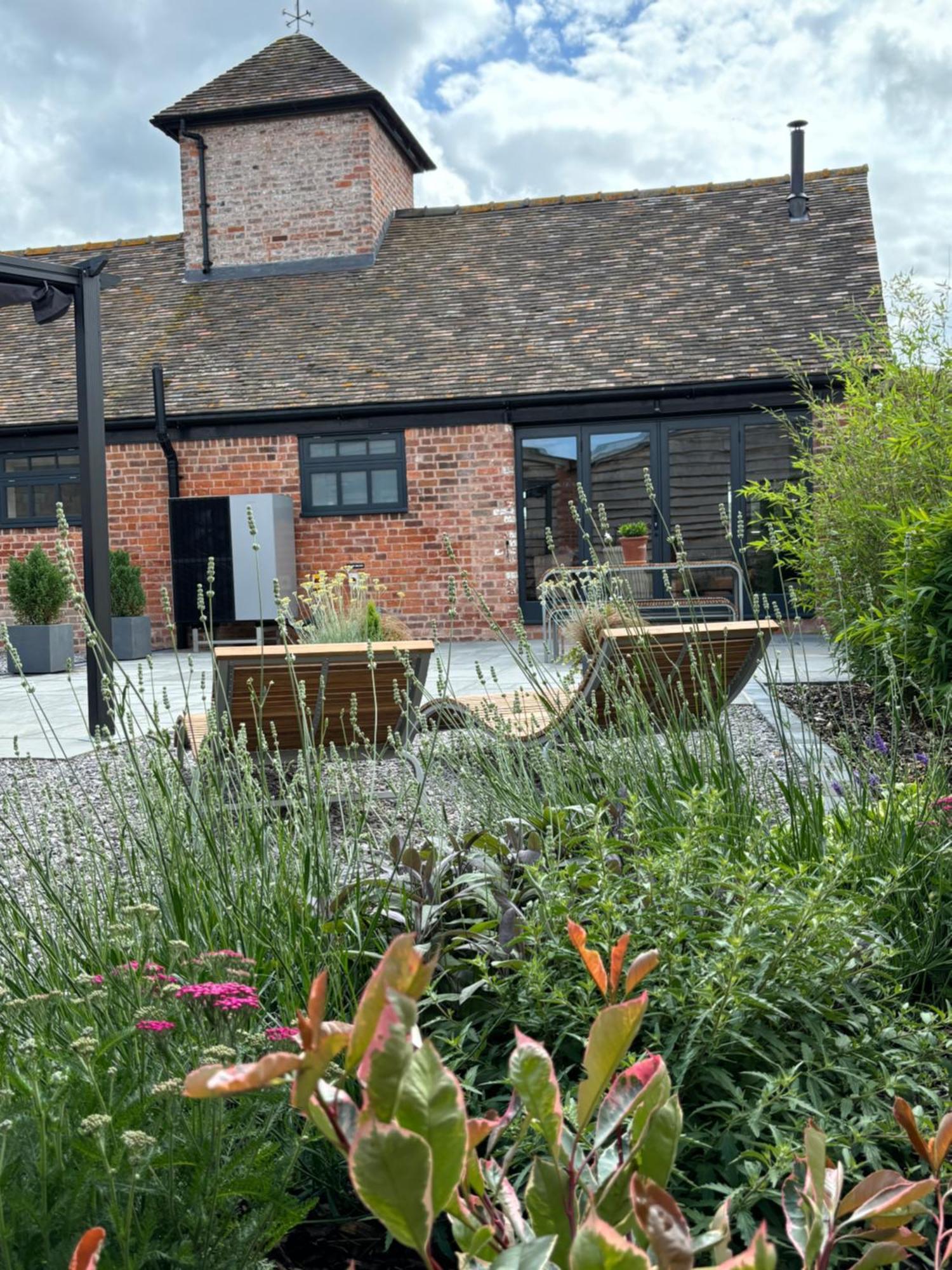 Villa Pigeon House - Unique Barn With Private Garden, Hot Tub And Wood Burner Shrewsbury Esterno foto